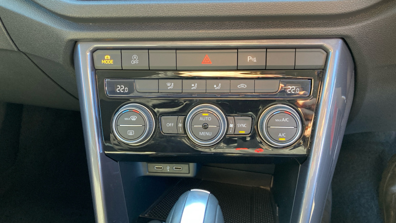 Volkswagen T-Roc 1.5 TSI EVO SEL 5dr DSG Petrol Hatchback